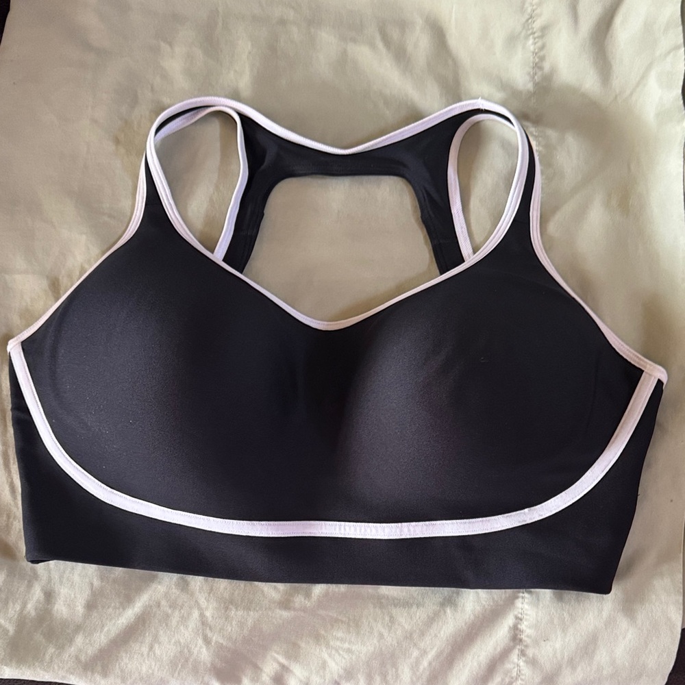 Women's Black Sports Bra Under Armour
